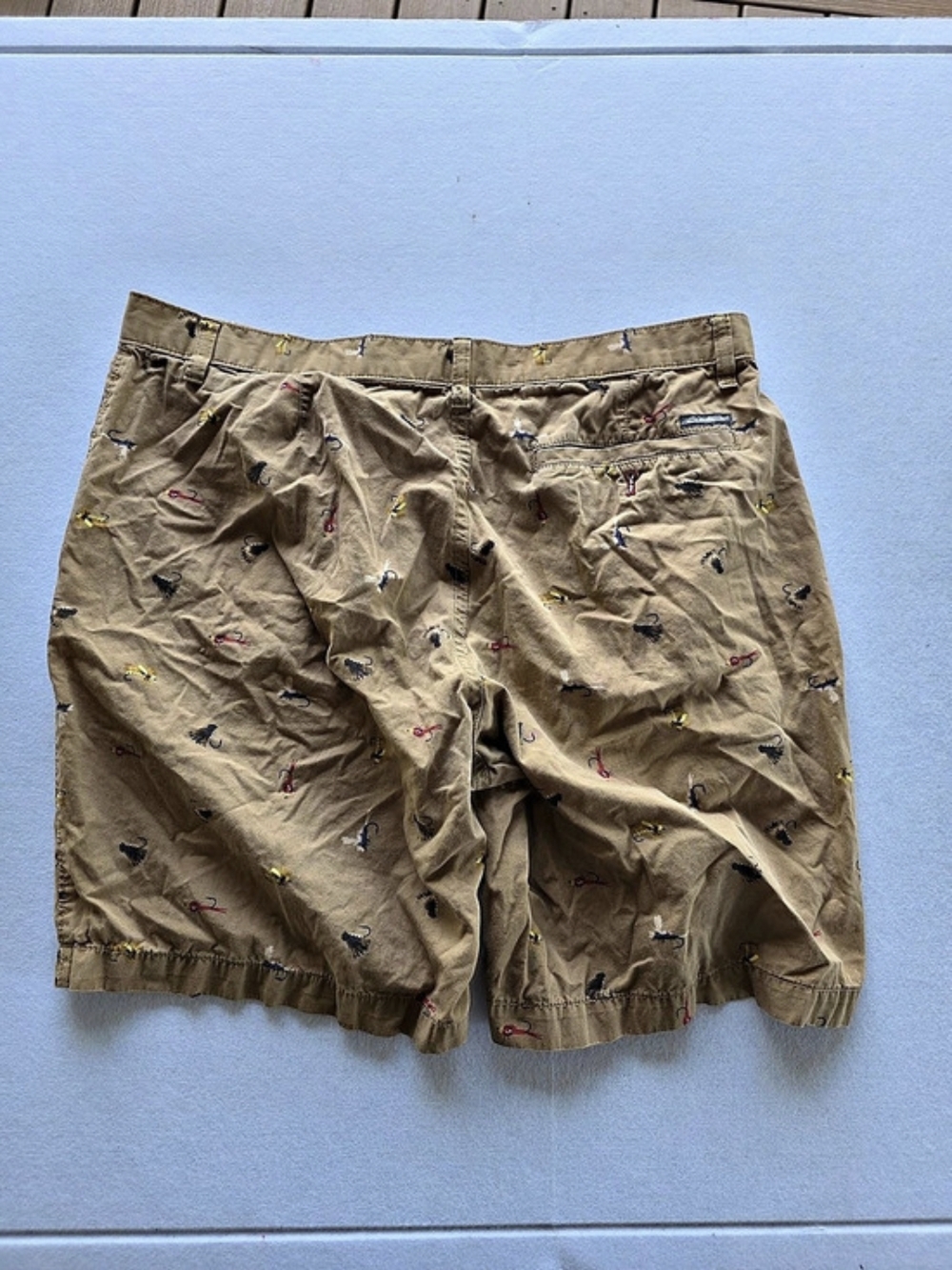 Outdoorsy Tan Eddie Bauer Men's Shorts With Fishing Lure Print  Waist 35